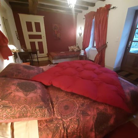 Corcelles-les-Arts La Cuverie Du Chateau מראה חיצוני תמונה